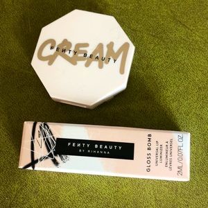 🎉Host Pick 3/10 🎉Fenty Makeup 💄 Bundle